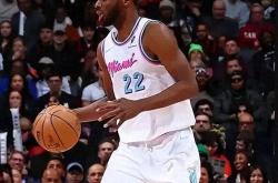 NBA季前赛明日赛程预告：火箭对阵老鹰，雷霆迎戰(zhàn)独行侠