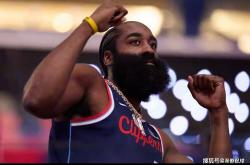 媒体：杜兰特如果退役(yì)，火箭队不會(huì)退役(yì)他的(de)球衣，目前只计划退役(yì)哈登的(de)球衣