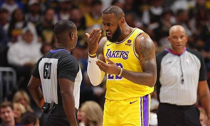 詹姆斯对NBA裁判提出建议,要求公平公正
