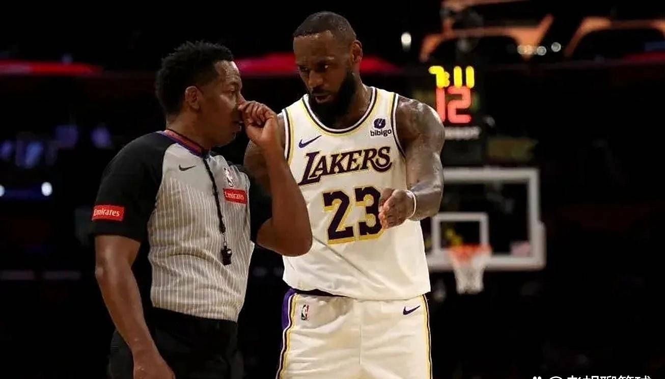 詹姆斯对NBA裁判提出建议,要求公平公正