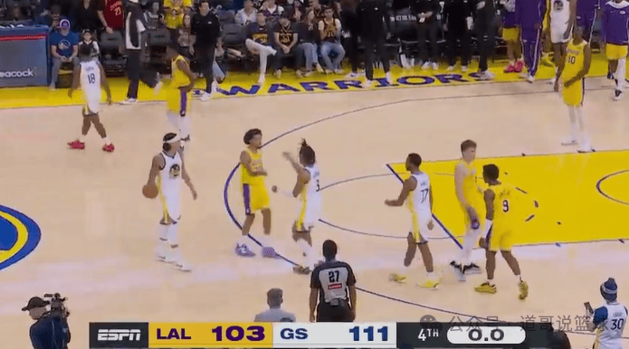 NBA季前赛湖勇大战：艾顿带队不敌勇士完全体遭遇两连败！