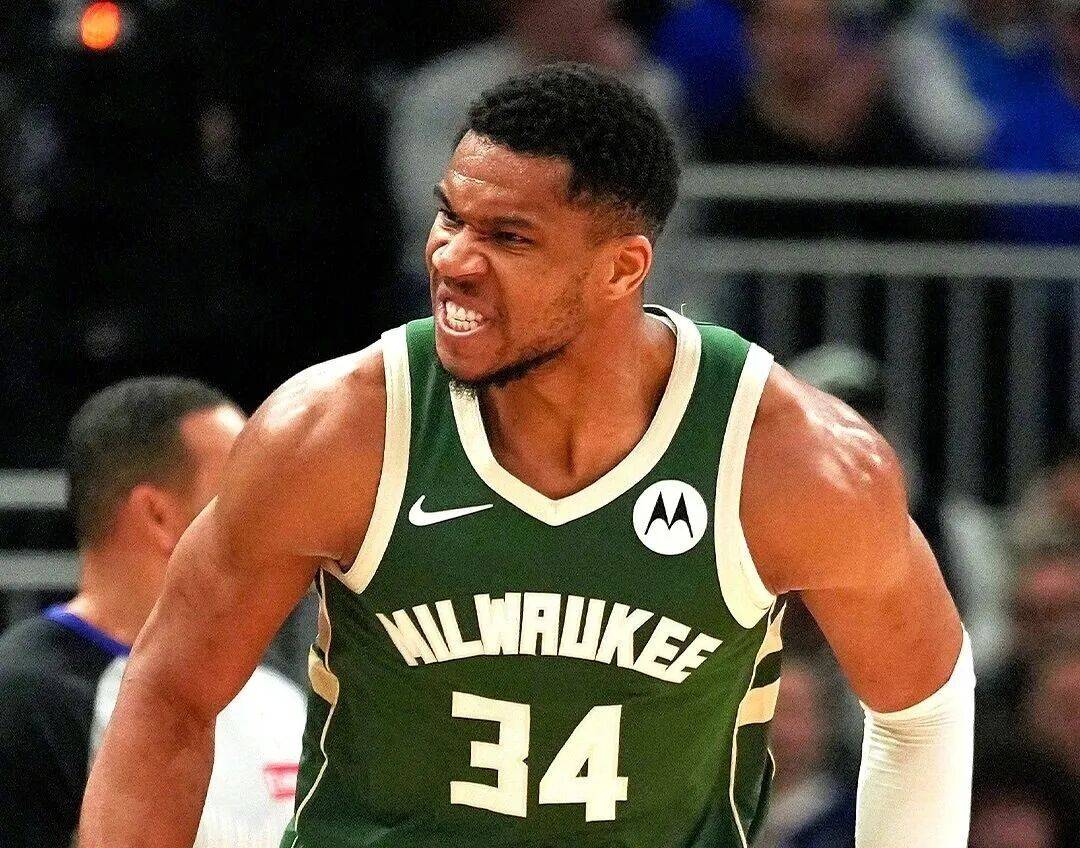 雄鹿尼克斯曾讨论字母哥交易!雄鹿对字母哥也是够可以了!