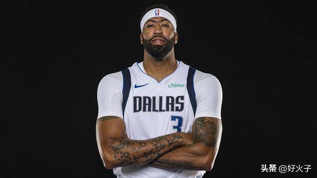 帕金斯表示,他对安东尼·戴维斯感到失望,因为他身体状况不佳