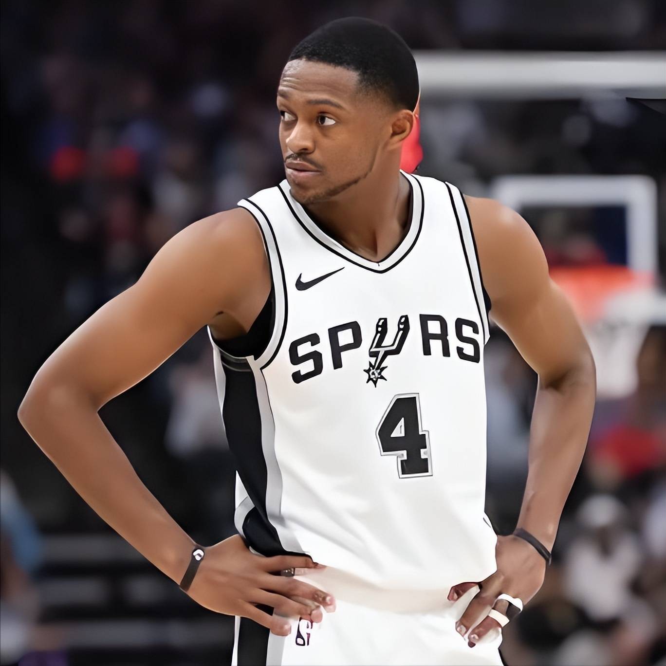 NBA，达龙·福克斯续约评价