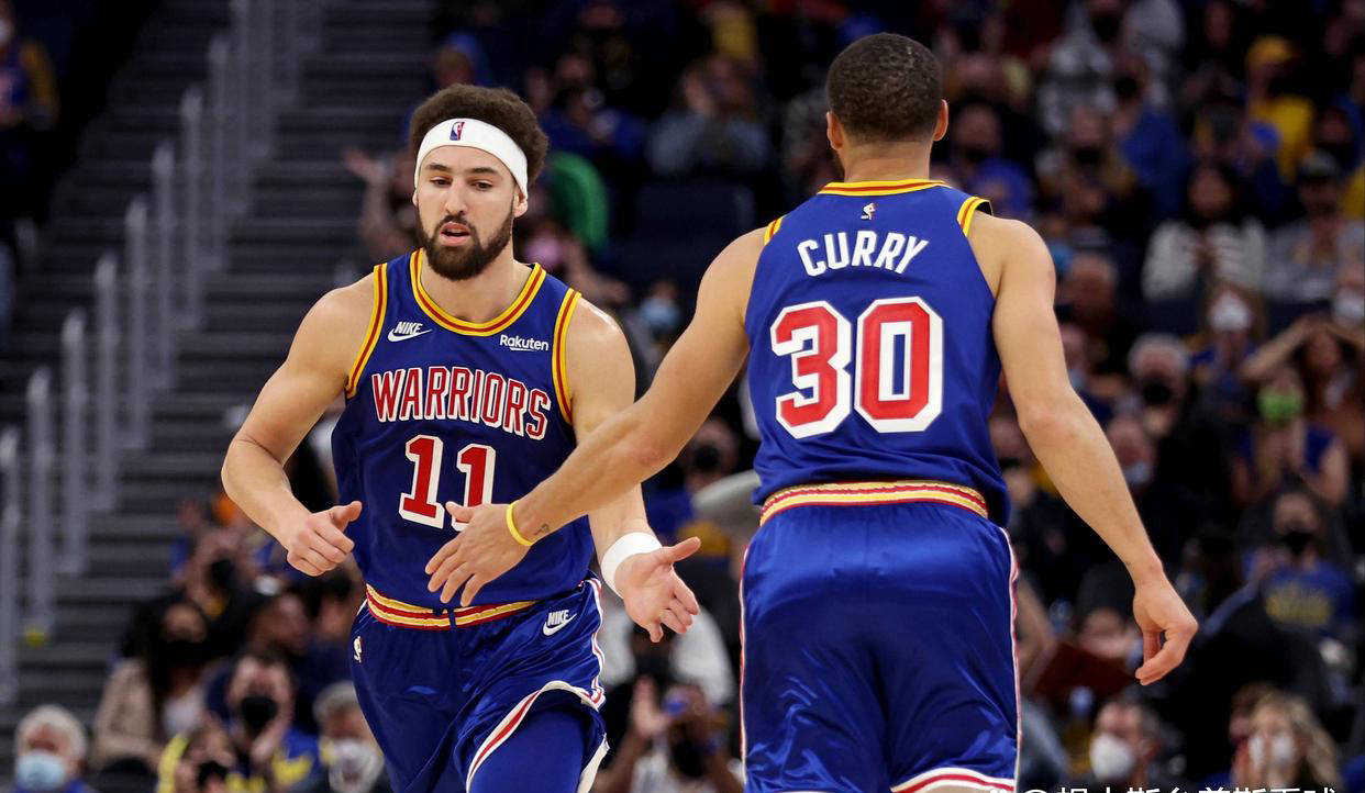 库里依旧辉煌，克莱面临挑战！季前赛揭示汤普森困境