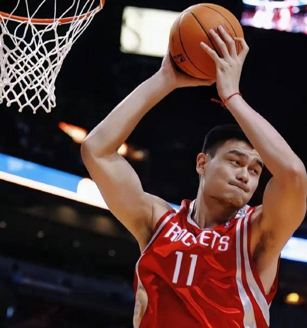 姚明:休斯顿火箭队历史第二伟大的巨星