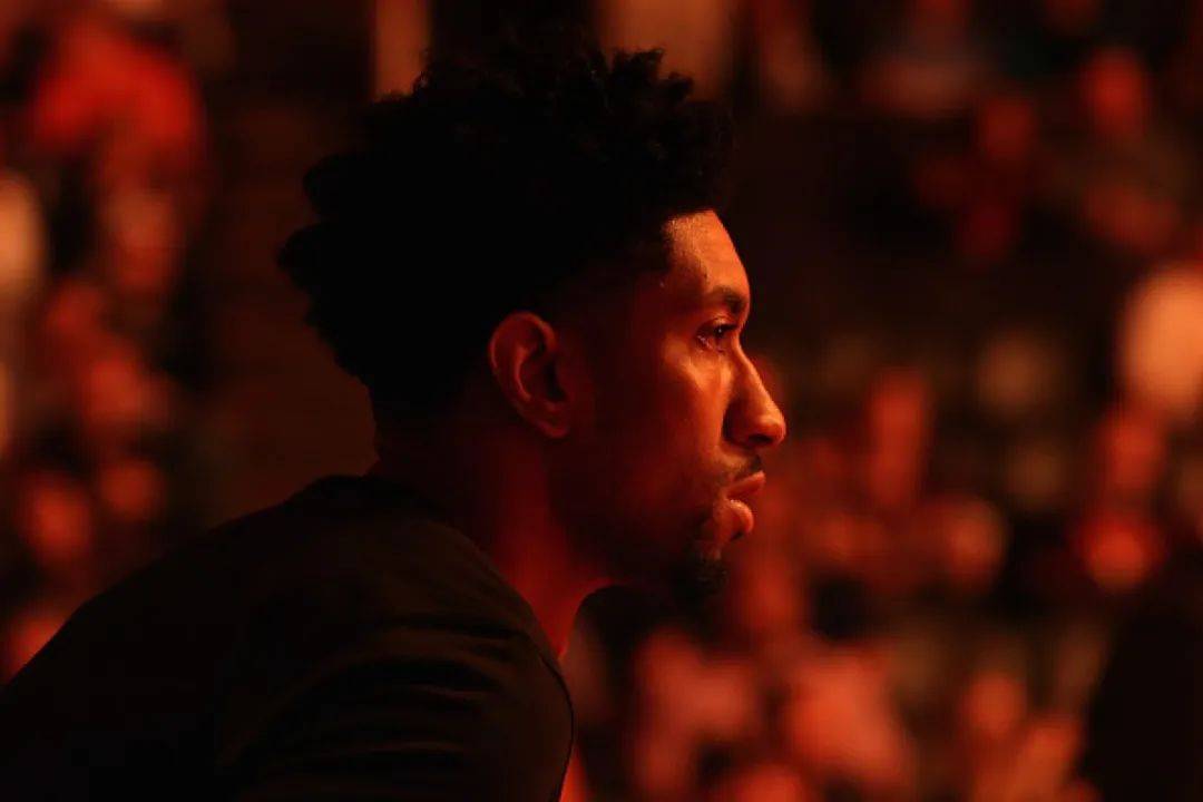 两次膝盖手术!29岁的伍德,还能重返NBA吗?