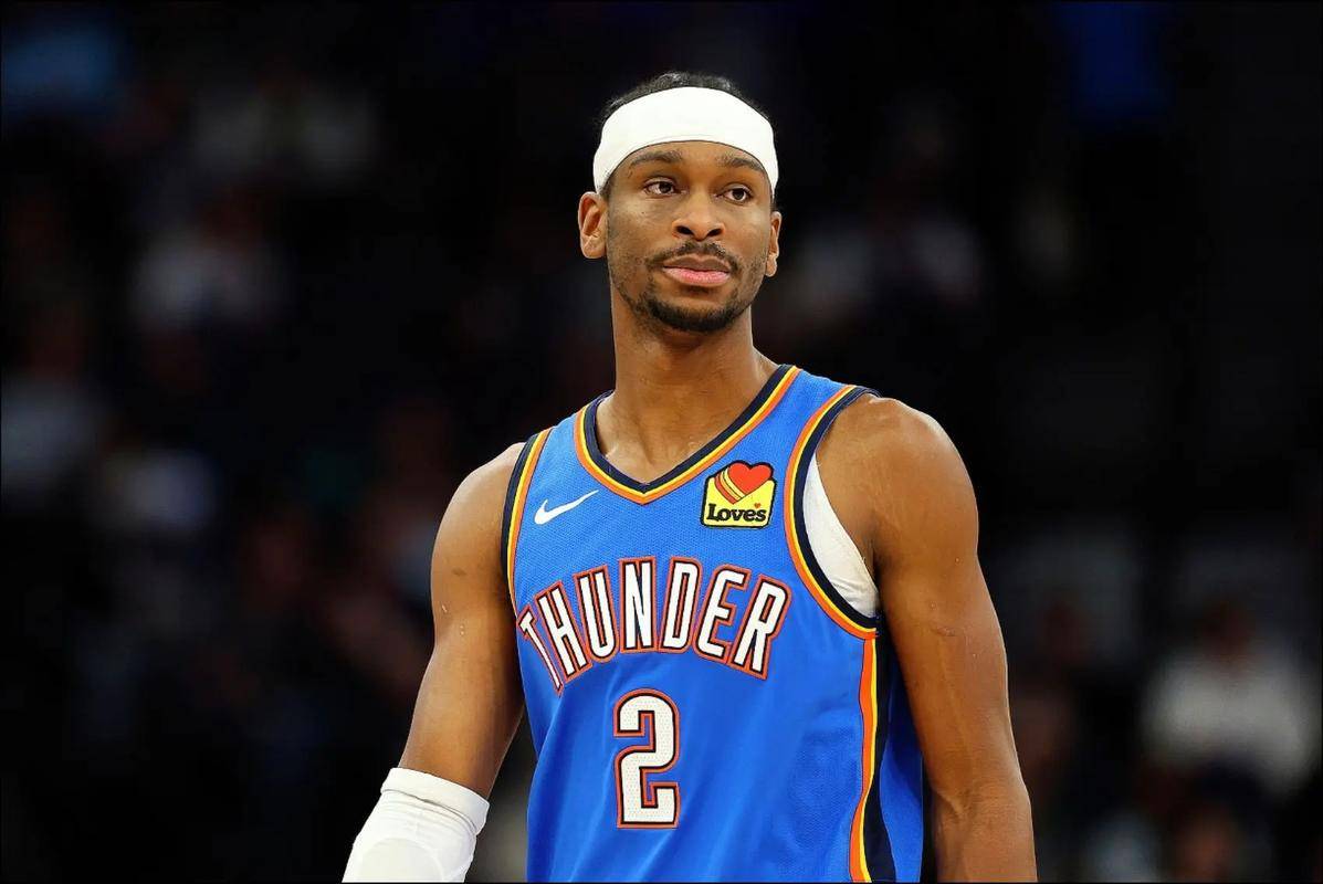 场均40分7.5助攻!亚历山大稳坐联盟第一人宝座,NBA更新换代