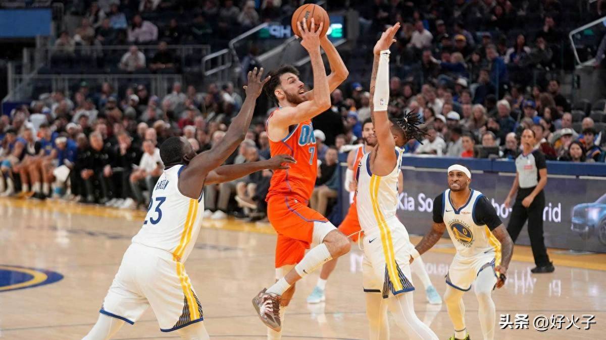 哈哈，勇士与雷霆比赛后，格林的儿子请求与切特·霍姆格伦见面