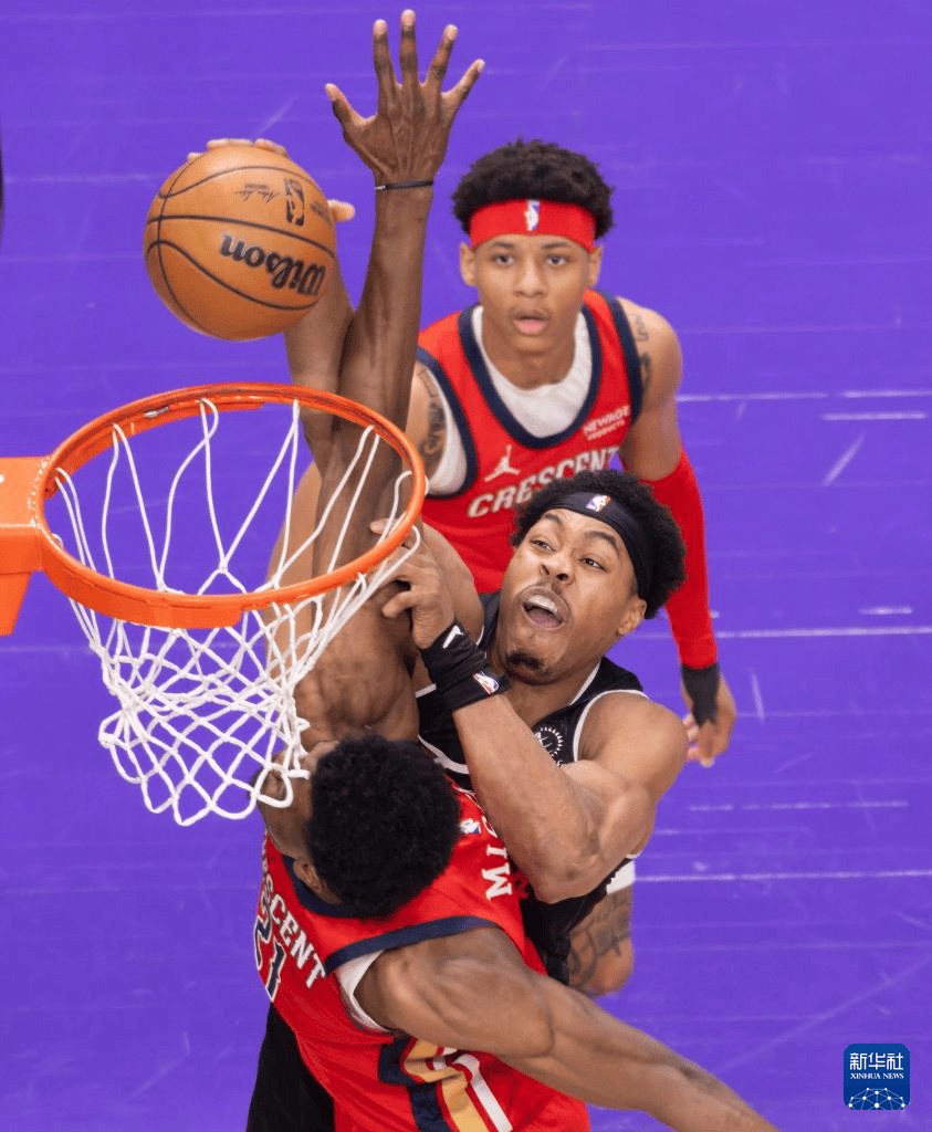 NBA常规赛：猛龙胜鹈鹕